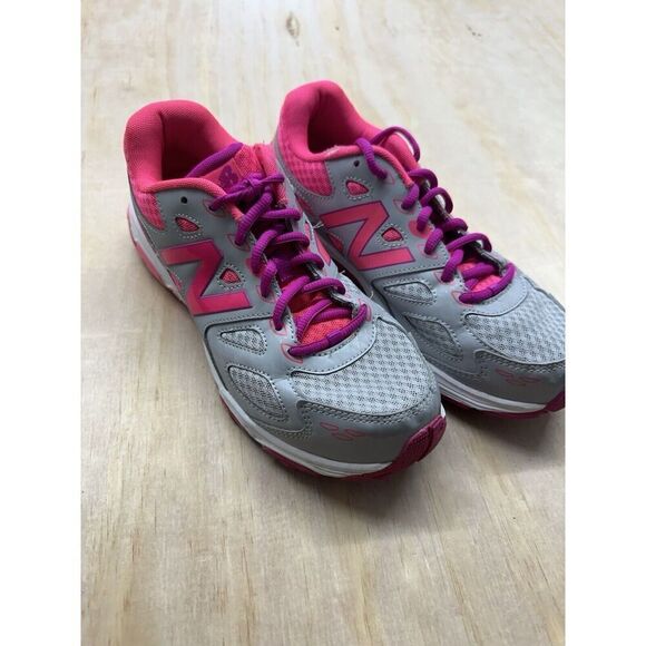 New Balance 680v3 Women’s Hot Pink 6.5 Sneakers Shoes - Picture 3 of 11